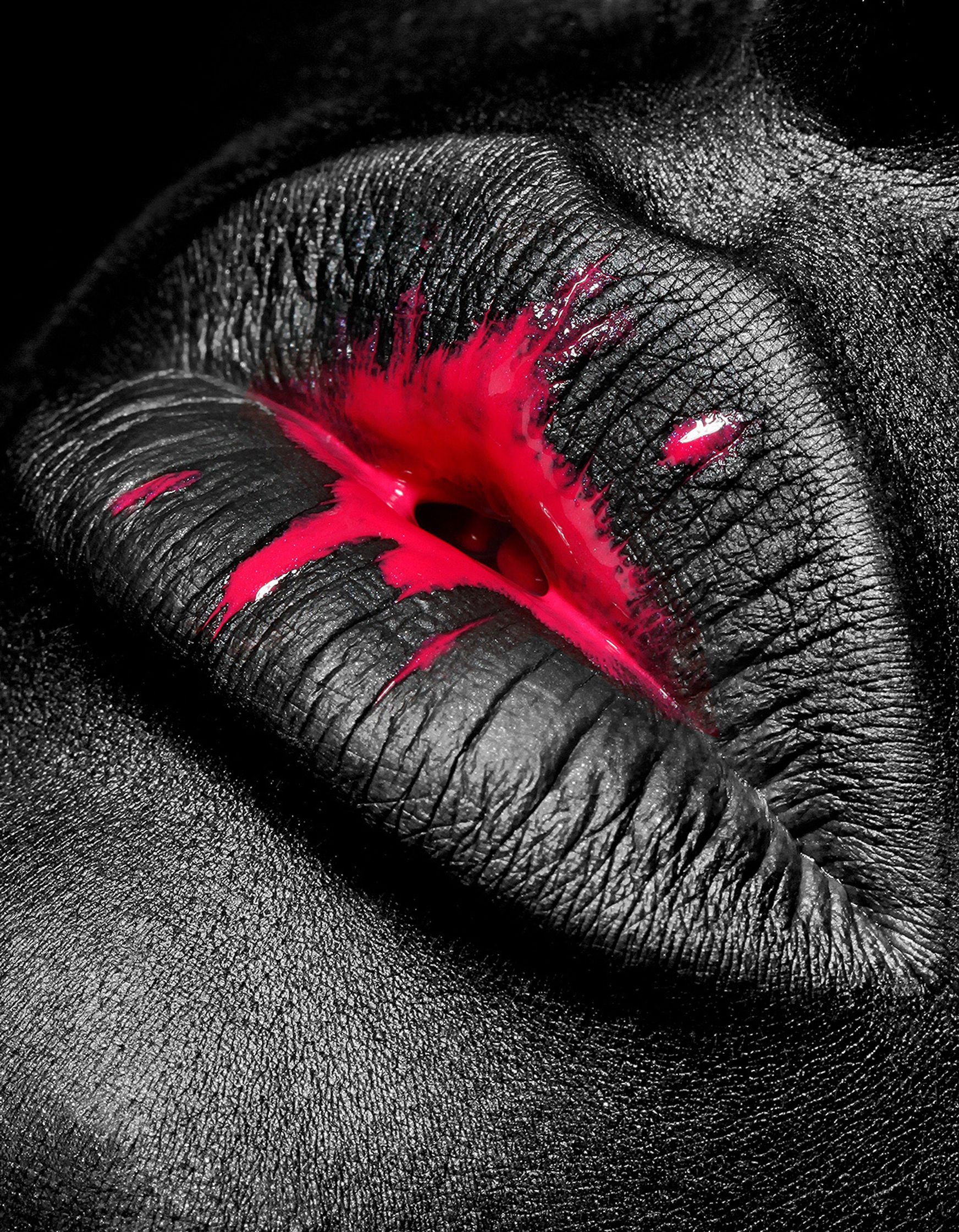 a black and white photo of a woman's lips with pink lipstick beauty Retouch Hamburg